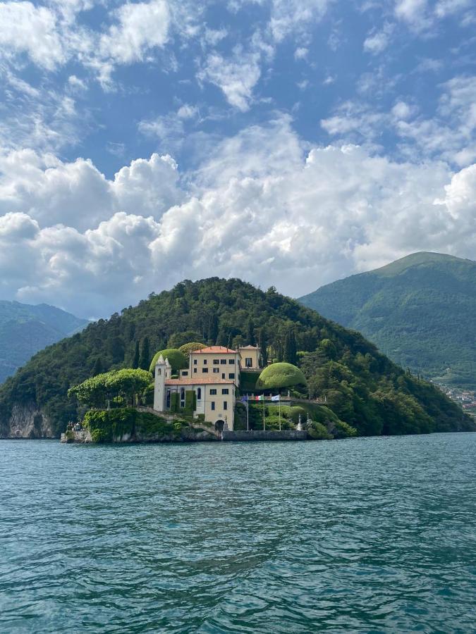 Casa Olmi Dependance Lägenhet Castiglione dʼIntelvi Exteriör bild