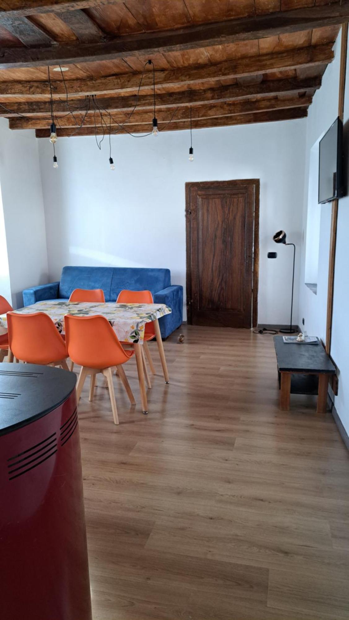 Casa Olmi Dependance Lägenhet Castiglione dʼIntelvi Exteriör bild